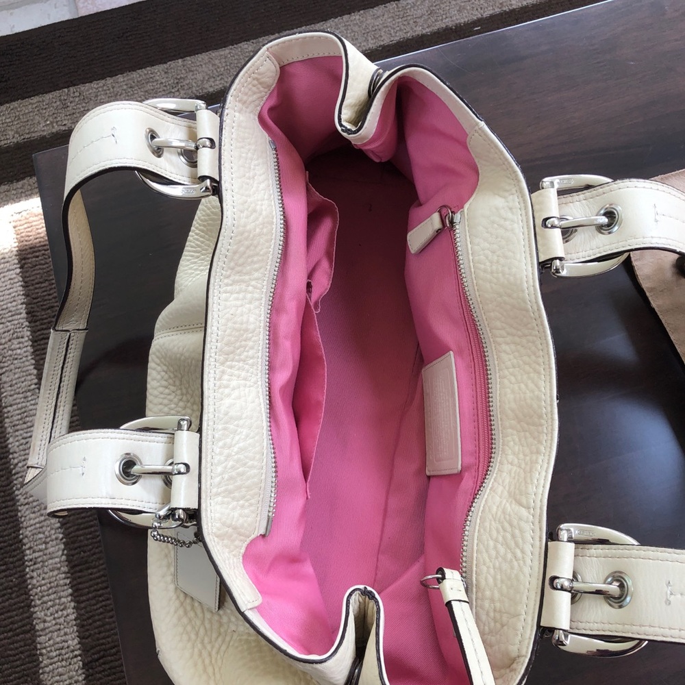 Authentic Coach - Picture 3 of 6